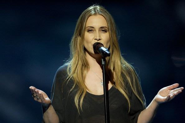 Anouk-Live.jpg